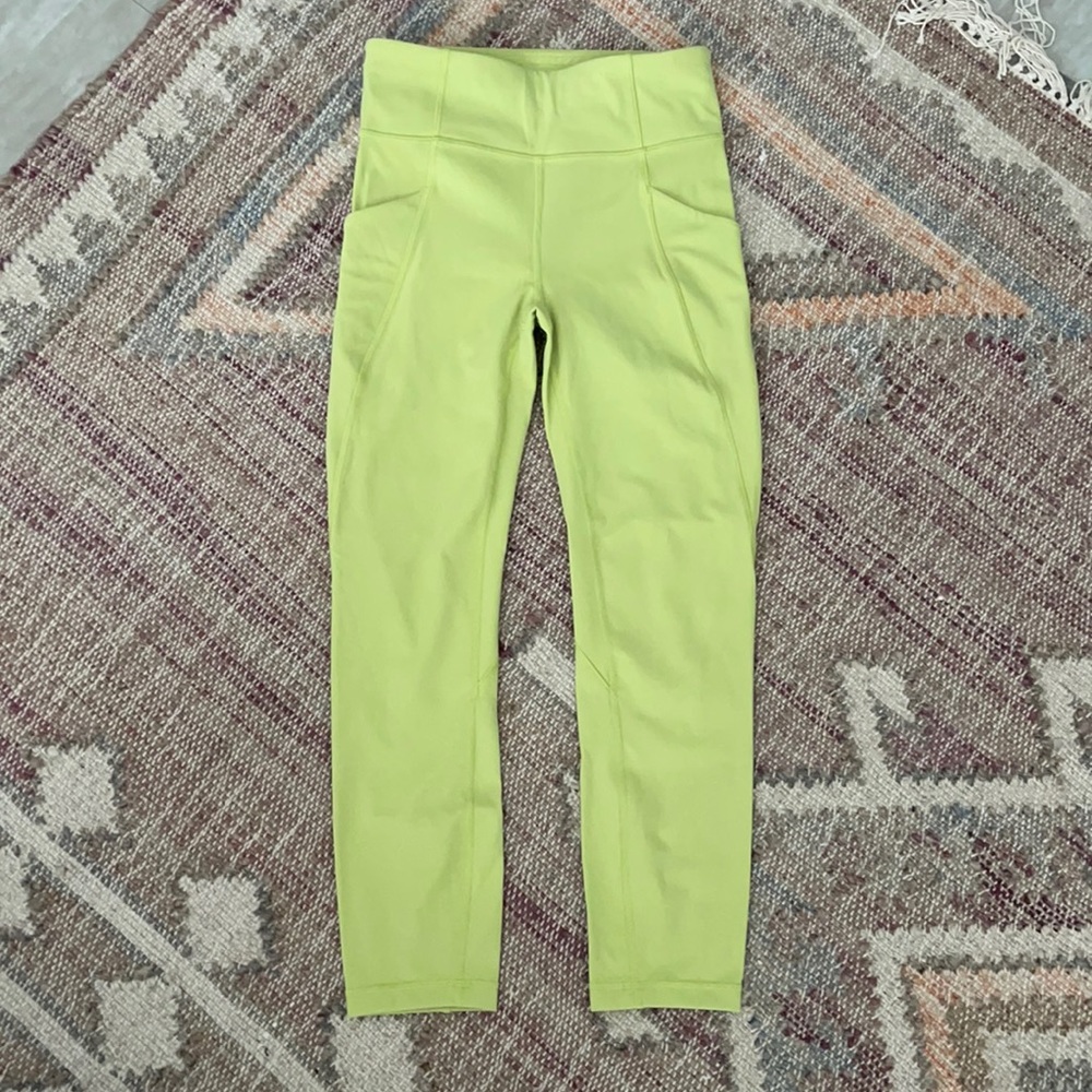 Lululemon Time to Sweat Crop 23”